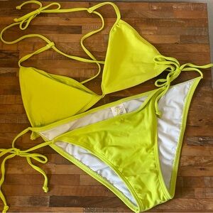 ONEILL vibrant green bikini